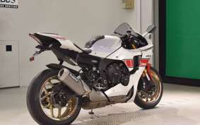 YAMAHA YZF-R1 2024