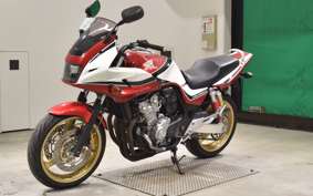 HONDA CB400 SUPER BOLDOR VTEC 2009 NC42