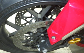 HONDA CBR650R E-Clutch 2025 RH17