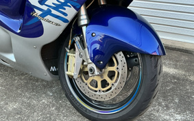SUZUKI GSX-1300R HAYABUSA 2000 GW71A