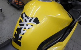 YAMAHA FAZER FZ6 R 2016