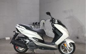 YAMAHA S-MAX SG27