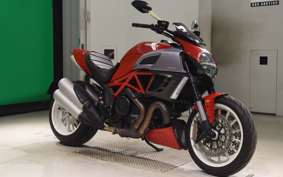DUCATI DIAVEL 2013