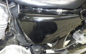 HARLEY XL883LI 2011