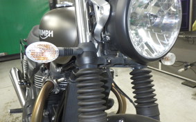 TRIUMPH STREET TWIN 2022