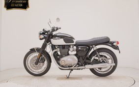 TRIUMPH BONNEVILLE T120 2025