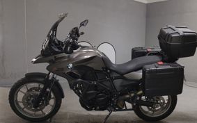 BMW F700GS 2013 0B01