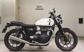 TRIUMPH STREET TWIN 2019