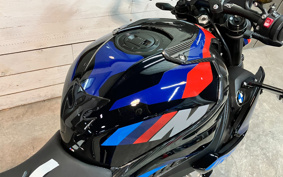 BMW M1000R 2024 0E81