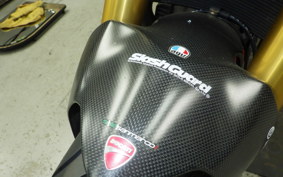 DUCATI M1200 S 2014