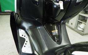 YAMAHA T-MAX 500 2010 SJ08J