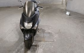 YAMAHA MAJESTY 125 SE27