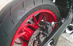 SUZUKI GSX-8R EM1AA