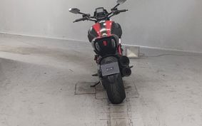 DUCATI DIAVEL CARBON G105JA