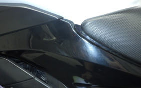SUZUKI GSX250RA 2004