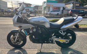 YAMAHA FZ400 1997 4YR