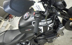 TRIUMPH TRIDENT 660 2023