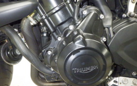TRIUMPH STREET TRIPLE 2011