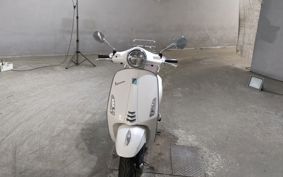 VESPA PRIMA BEIGE RA125 M8210