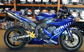 YAMAHA YZF-R1 2005 RN13