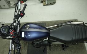 TRIUMPH STREET SCRAMBLER 2021