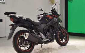 SUZUKI Vｽﾄﾛｰﾑ250A