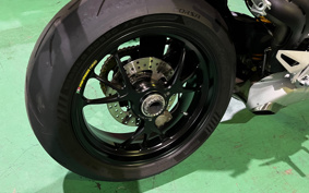 DUCATI STREET FIGHTER V4S 2021 FA00