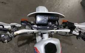 HONDA XLR125R JD16