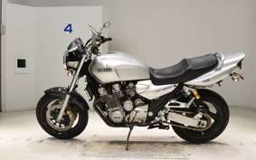 YAMAHA XJR1300 2000 RP01J