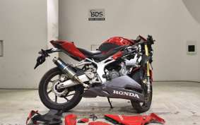 HONDA CBR250RR A MC51
