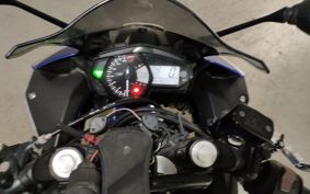 YAMAHA YZF-R25 RG10J