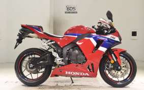 HONDA CBR600RR 2024 PC40