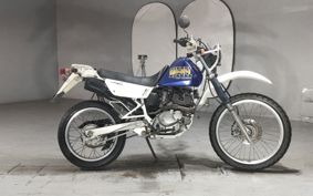 SUZUKI DJEBEL200 SH42A