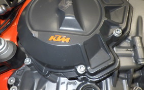 KTM 890 DUKE R 2020
