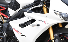 TRIUMPH DAYTONA 675 R TMD116