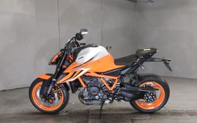 KTM 1290 SUPER  DUKE R V3940