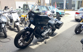 HARLEY FXLRST 2022 YXZ