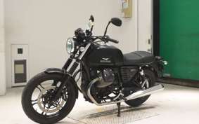 MOTO GUZZI V7 STONE 2 2017