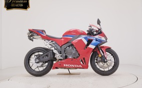 HONDA CBR600RR 2025
