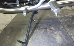 TRIUMPH BONNEVILLE T100 2025