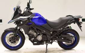 SUZUKI DL650 ( V-Strom 650 ) XTA 2022 C733M