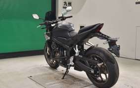 HONDA CB650R E-Clutch 2024 RH17