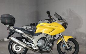 YAMAHA TDM900 2002 RN08