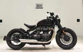 TRIUMPH BONNEVILLE BOBBER 2024