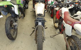 YAMAHA DT125 17F
