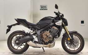 HONDA CB650R E-Clutch 2025 RH17