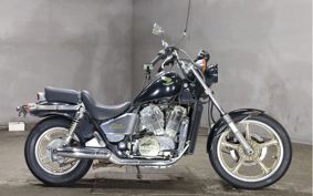 HONDA SHADOW 750 RC25