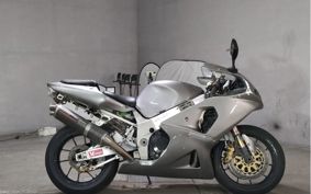 SUZUKI GSX-R1000 GT74A