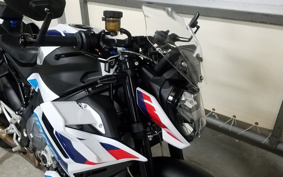 BMW M1000R 2023 0E81