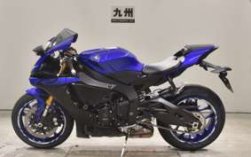 YAMAHA YZF-R1